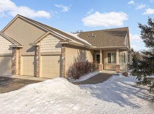 2740 Park View Ct, Little Canada, MN 55117