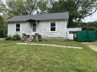 3956 W Rock St, Dixon, IL 61021