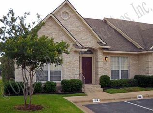209 Fraternity Row, College Station, TX 77845