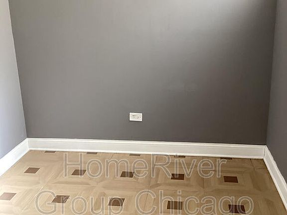 2nd image of 6621 S Ellis Ave #1