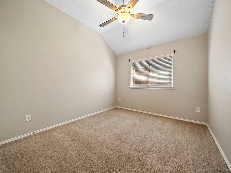 7512 Brookview Dr — Photo 24