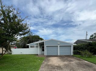107 Tarpon Ave, Galveston, TX 77550
