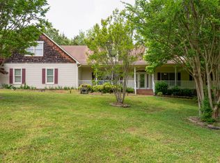 2199 Glencoe Dr, Culleoka, TN 38451