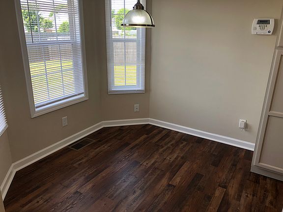 5th image of 3885 Gaine Dr