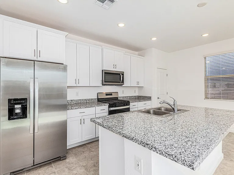 8821 W Agora Ln — Photo 10