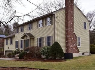 8 Amy Rd, Peabody, MA 01960