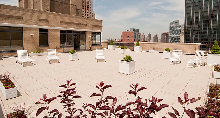 Rented by Stonehenge NYC LLC | media 3