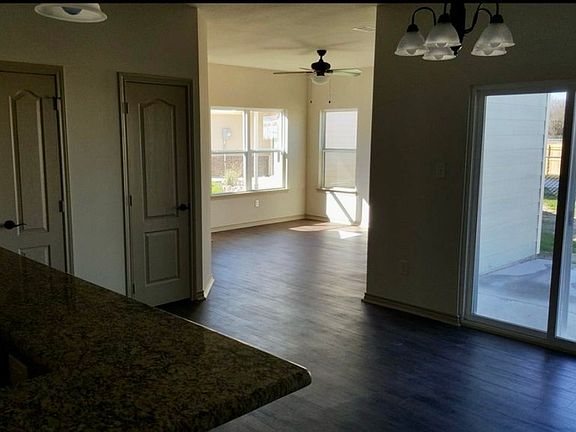 2nd image of 106 Bridle Ct