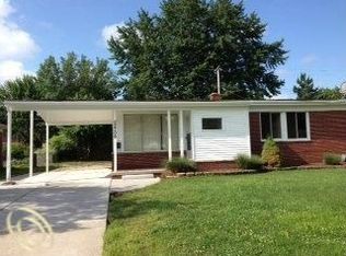 22706 Avalon St, Saint Clair Shores, MI 48080