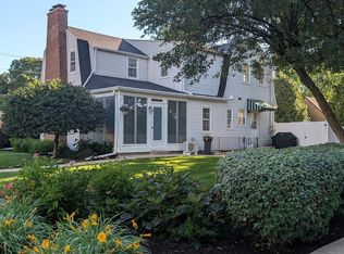 1325 W Lincoln Blvd, Freeport, IL 61032