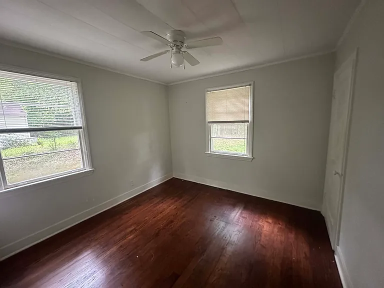 5209 Brentwood Ln — Photo 8