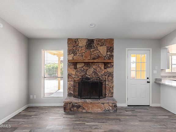 4th image of 2059 E Adobe St