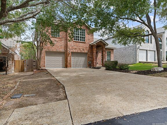 2nd image of 1124 HEDGESTONE DR