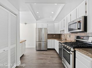 2445 Marseilles Way, Costa Mesa, CA 92627