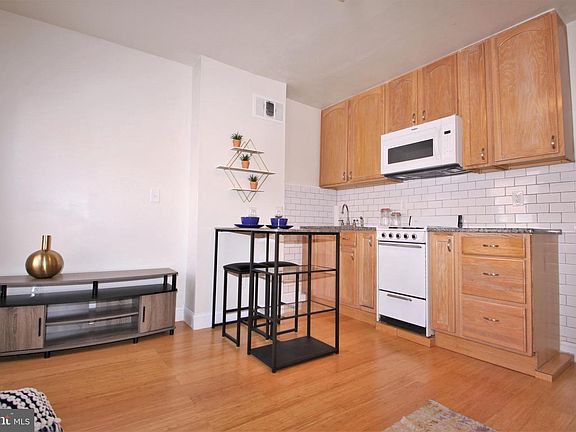2nd image of 1630 Ellsworth St Floor 2