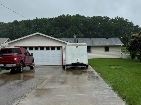 7260 Kenward St, Jackson, MI 49201