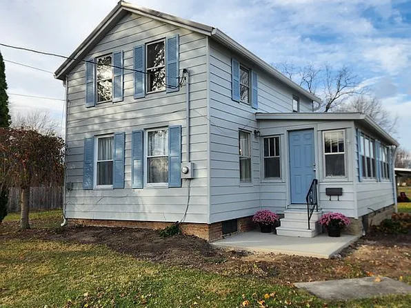 228 Johns St, Wellington, OH 44090