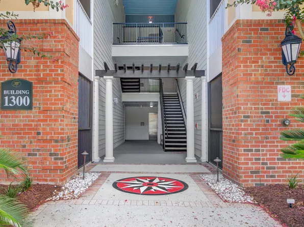 1312 Basildon Rd, Mount Pleasant, SC 29466