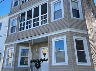 190 Division St #3E, New Bedford, MA 02744