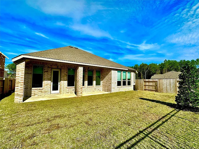 18330 Tiger Flowers Dr — Photo 19