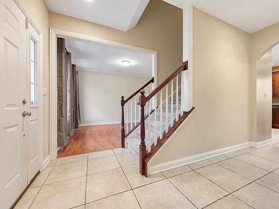 2nd image of 1045 Deer Glen Ct