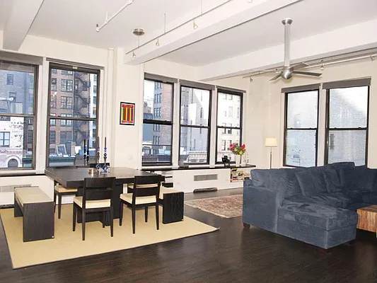 Sold by Sotheby's International Realty | media 8