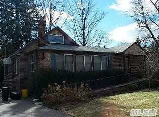 87-89 Northern Pkwy W, Plainview, NY
