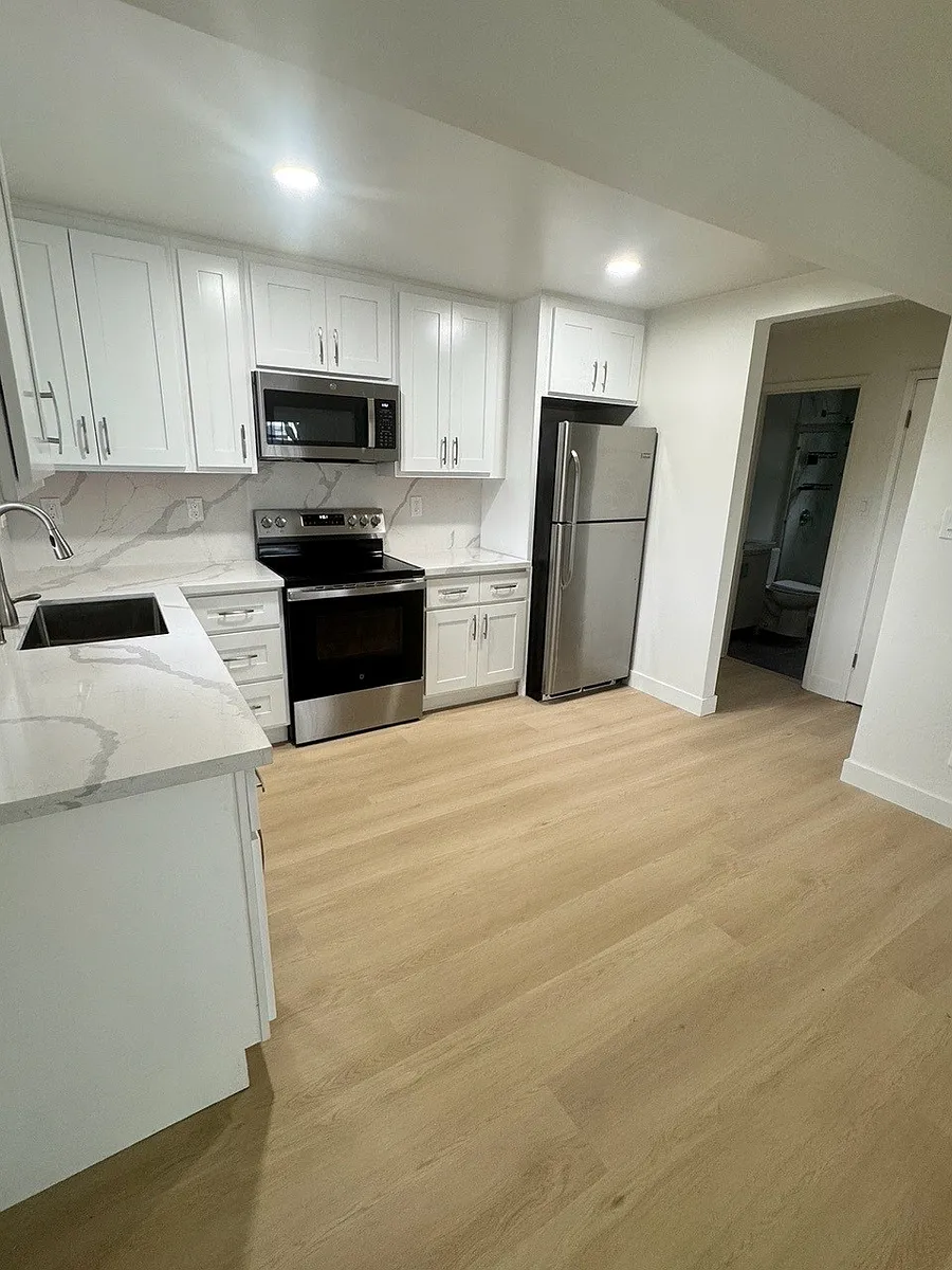Building Photo - 1133 Paloma Ave #1