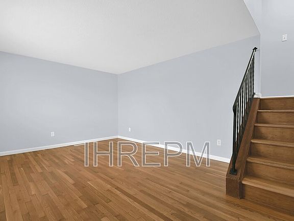 5th image of 1400 Chesterton Sq S