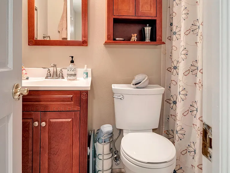 353 Great Kills Rd #1 — Photo 4