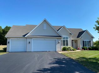 5222 Sammys Way, Canandaigua, NY 14424