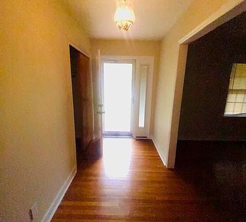 3rd image of 507 Magnolia Dr
