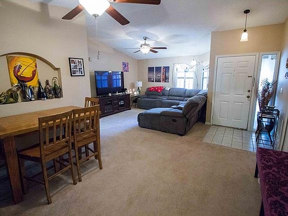 3rd image of 656 Crystal Dr