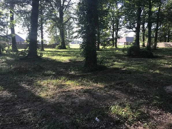 746 Pleasant Woods Dr, Marion, AR 72364