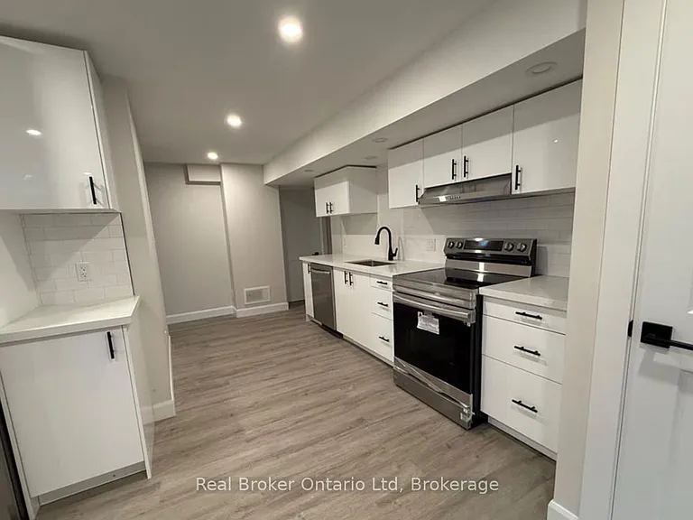 29 Hewitt Pl — Photo 2