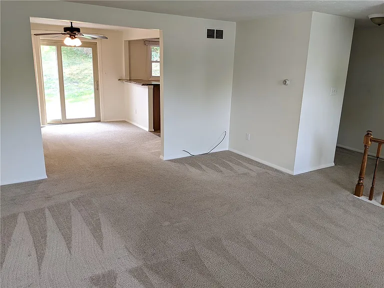 109 Scott Ln — Photo 17