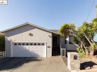 9525 Castlewood St, Oakland, CA