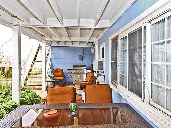 3rd image of 273 N 12th St