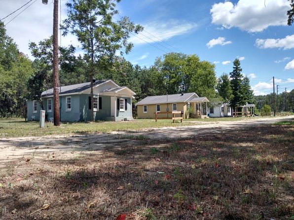 56 Nicole Ln