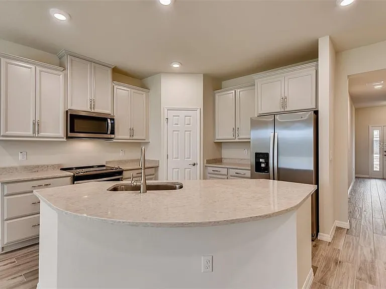 2850 Grand Kemerton Pl — Photo 5