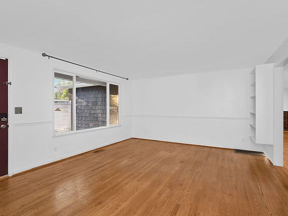 5th image of 12642 NE 73rd St
