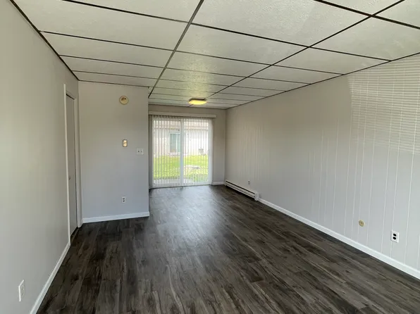 2016 Longyear Ave APT 4, Marquette, MI 49855