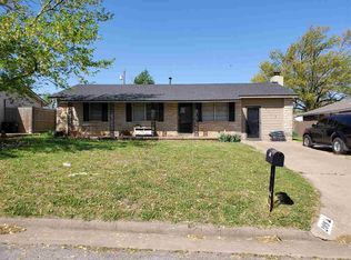 209 Oak St, Elgin, OK 73538