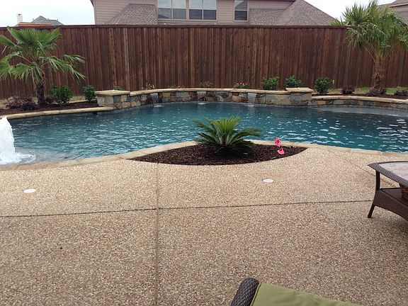 4th image of 860 Echo Dr