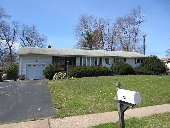 2nd image of 100 Cornell Cir