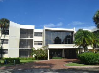 491 Racquet Club Rd APT 302, Fort Lauderdale, FL 33326