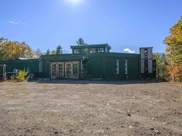 600 Old County Road N, Francestown, NH 03043