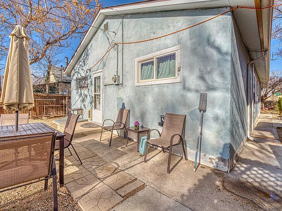 5th image of 908 E 6th St