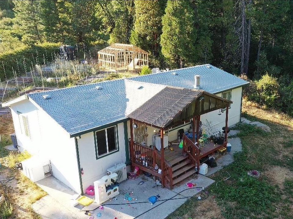 2nd image of 5400 N Manhattan Creek Rd