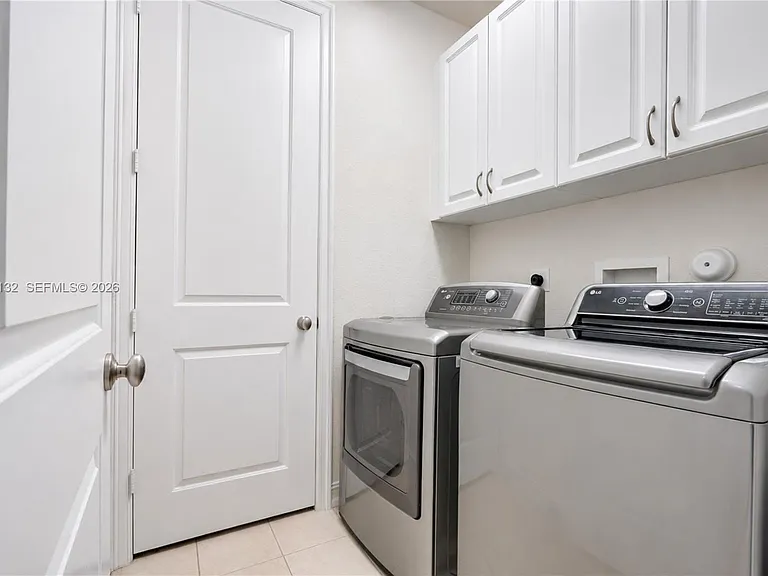 13005 Riverwalk Cir N — Photo 32